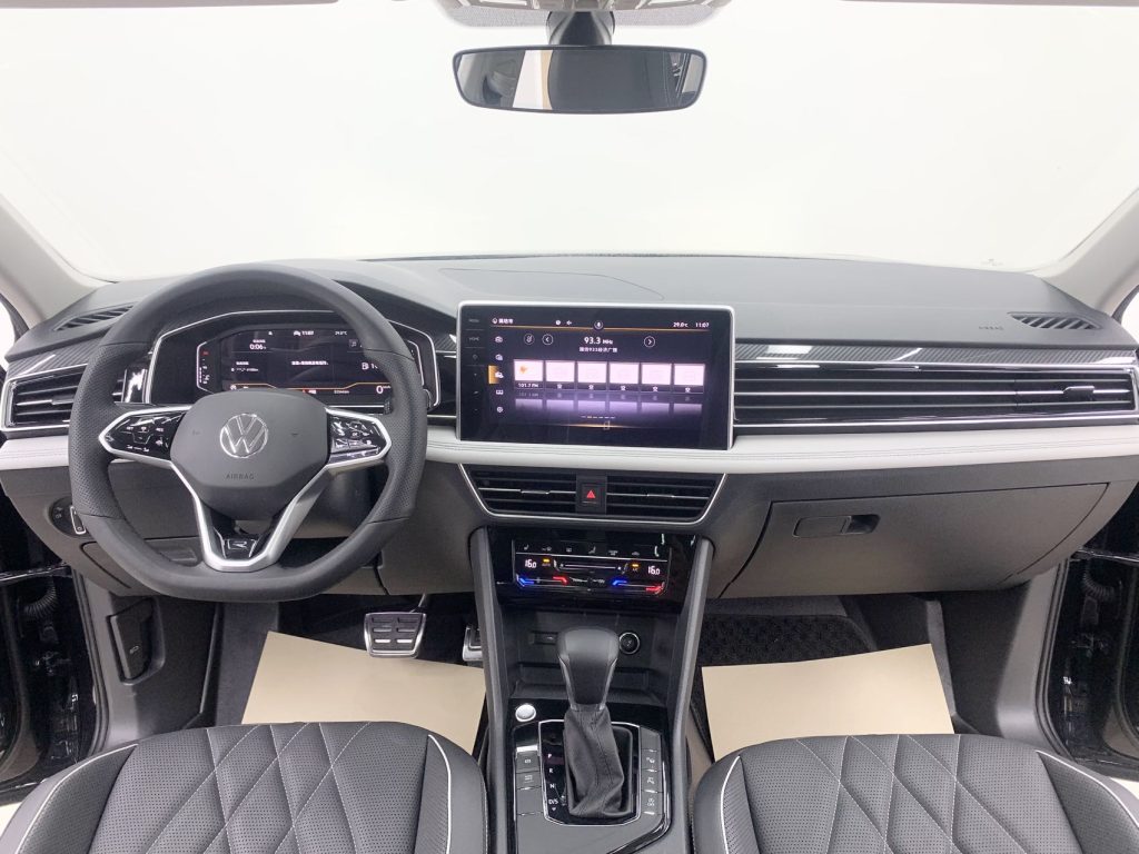 Volkswagen Tiguan L 2022 330TSI Automatic 2WD R-Line - Huishida Trading