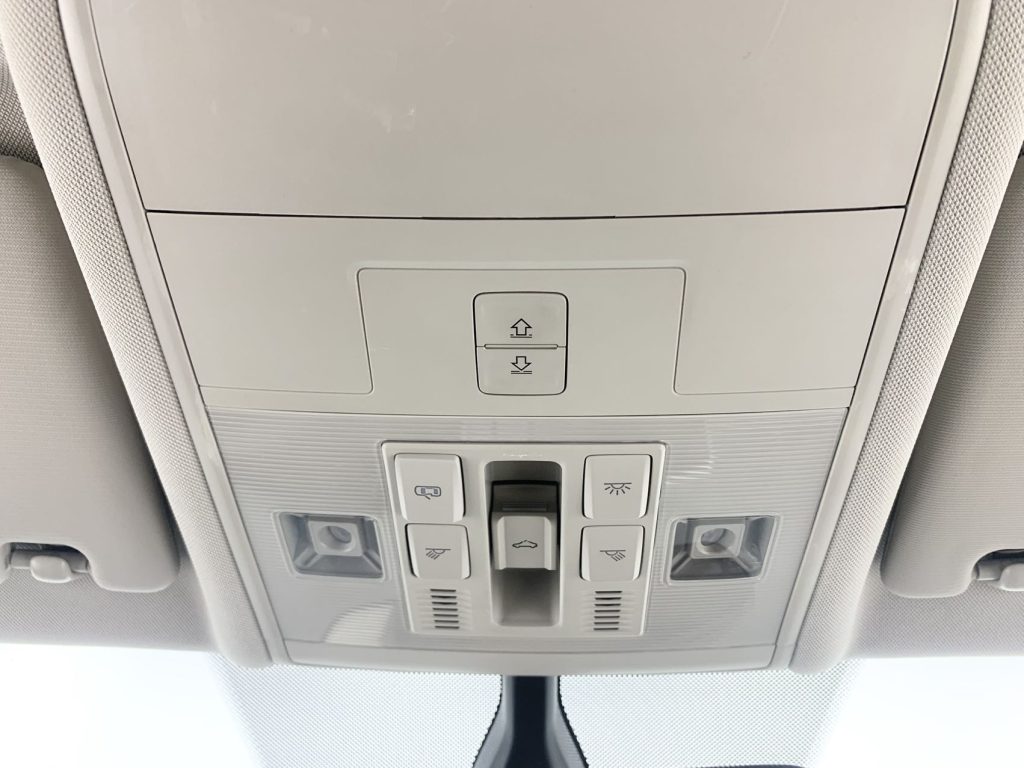 Volkswagen Tiguan L 2022 330TSI Automatic 2WD R-Line - Huishida Trading