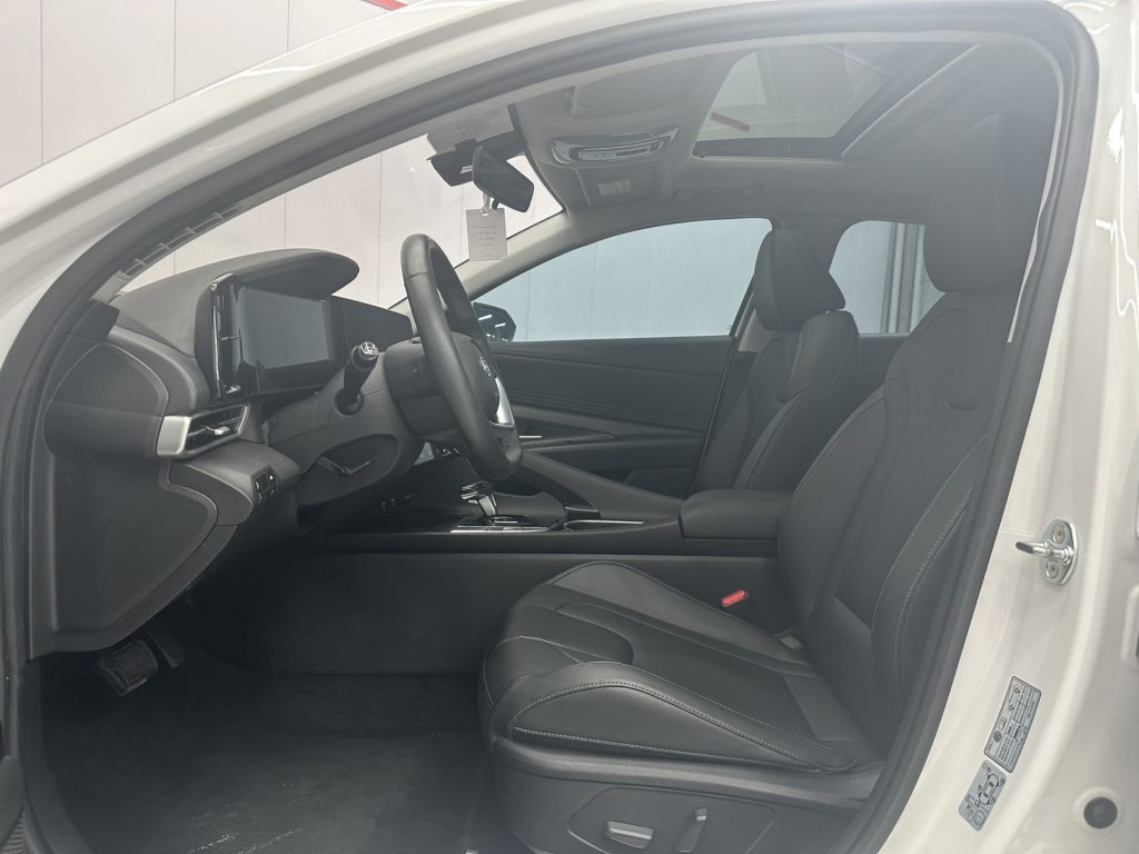Hyundai Elantra 2021 1.5L CVT LUX Premium - Huishida Trading