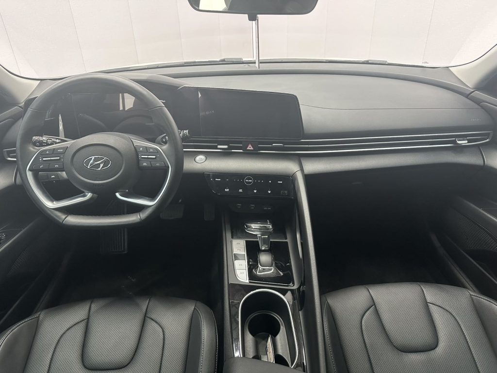 Hyundai Elantra 2021 1.5L CVT LUX Premium - Huishida Trading