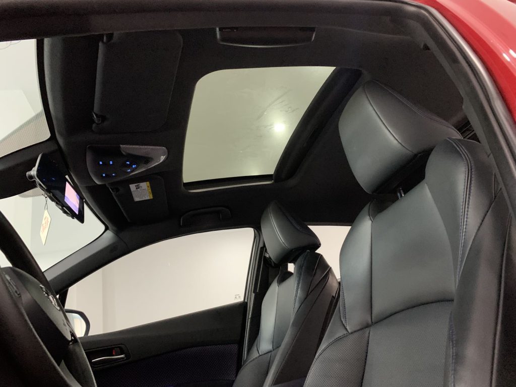 TOYOTA CHR 2021 LEADER - Huishida Trading