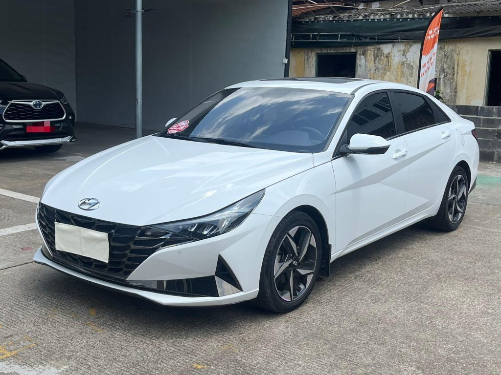Hyundai Elantra 2021 1.5L CVT LUX Premium Edition - Huishida Trading