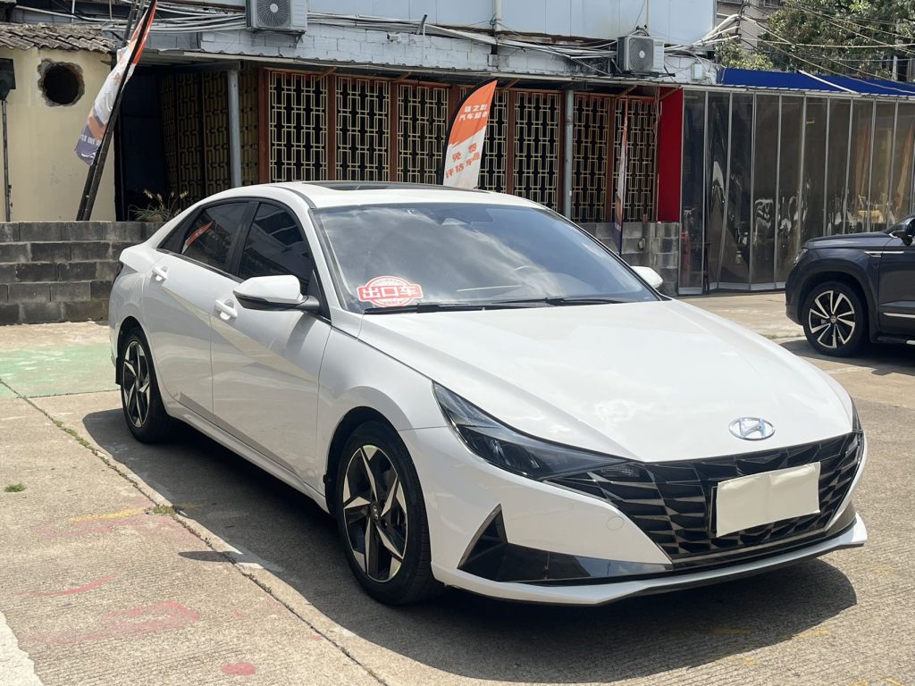 Hyundai Elantra 2021 1.5L CVT LUX Premium Edition - Huishida Trading