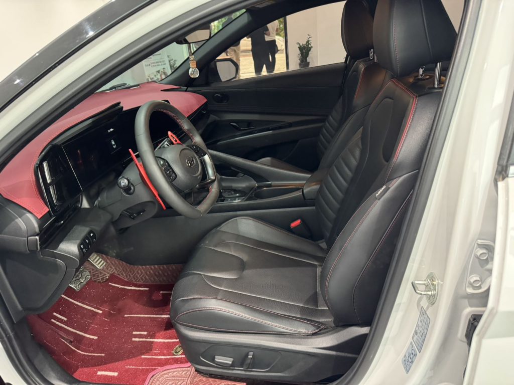 Hyundai Elantra 1.4T Premium Edition - Huishida Trading