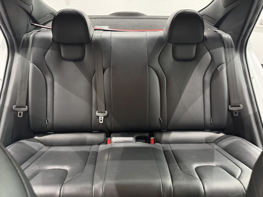 Hyundai Elantra 1.4T Premium Edition - Huishida Trading
