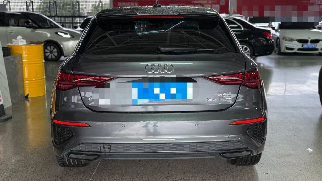 Audi A3 2022 Sportback 35 TFSI Стильный спортивный - Huishida Trading