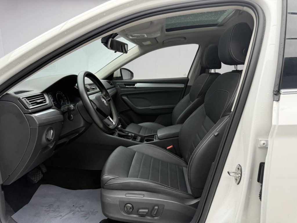 SKODA Superb 2021 TSI280 DSG Comfort Edition - Huishida Trading