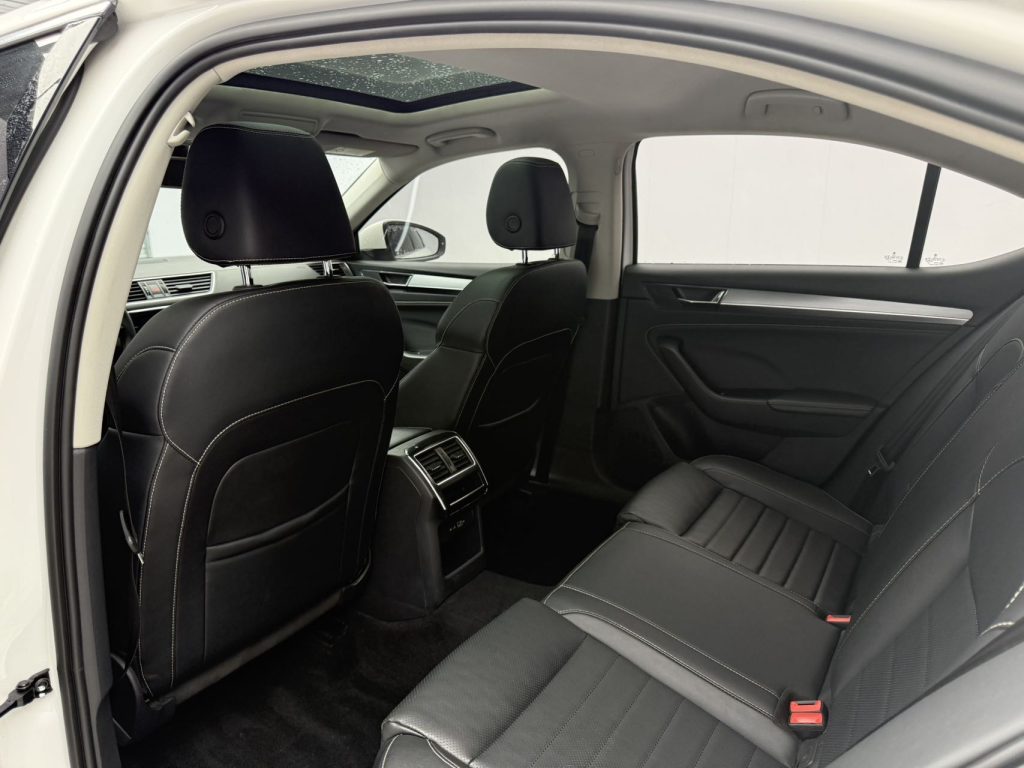SKODA Superb 2021 TSI280 DSG Comfort Edition - Huishida Trading