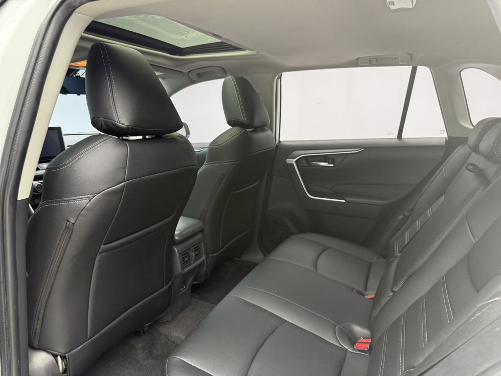 Toyota RAV4 2020 2.0L CVT 2WD Style PLUS Edition - Huishida Trading