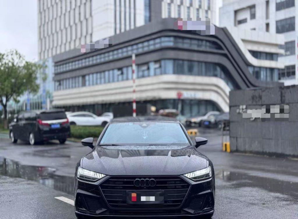 Audi A7 2022, 45 тифси-доксинг. - Huishida Trading