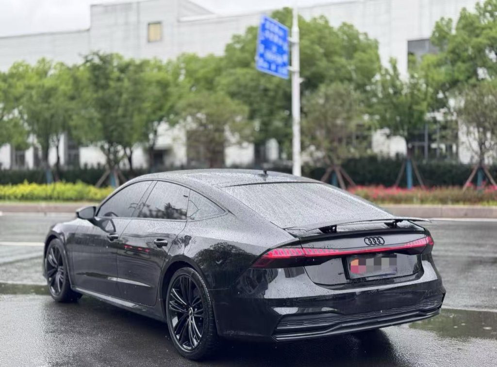 Audi A7 2022, 45 тифси-доксинг. - Huishida Trading