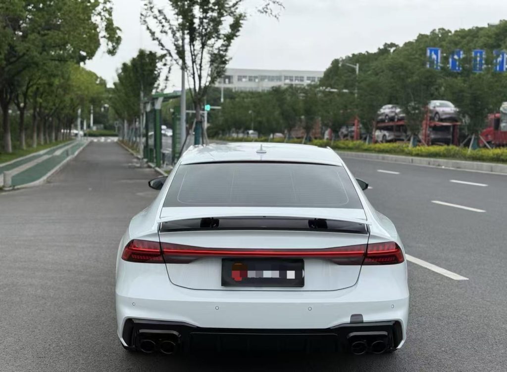 Audi A7 2022, модель 45 TFSI - Huishida Trading