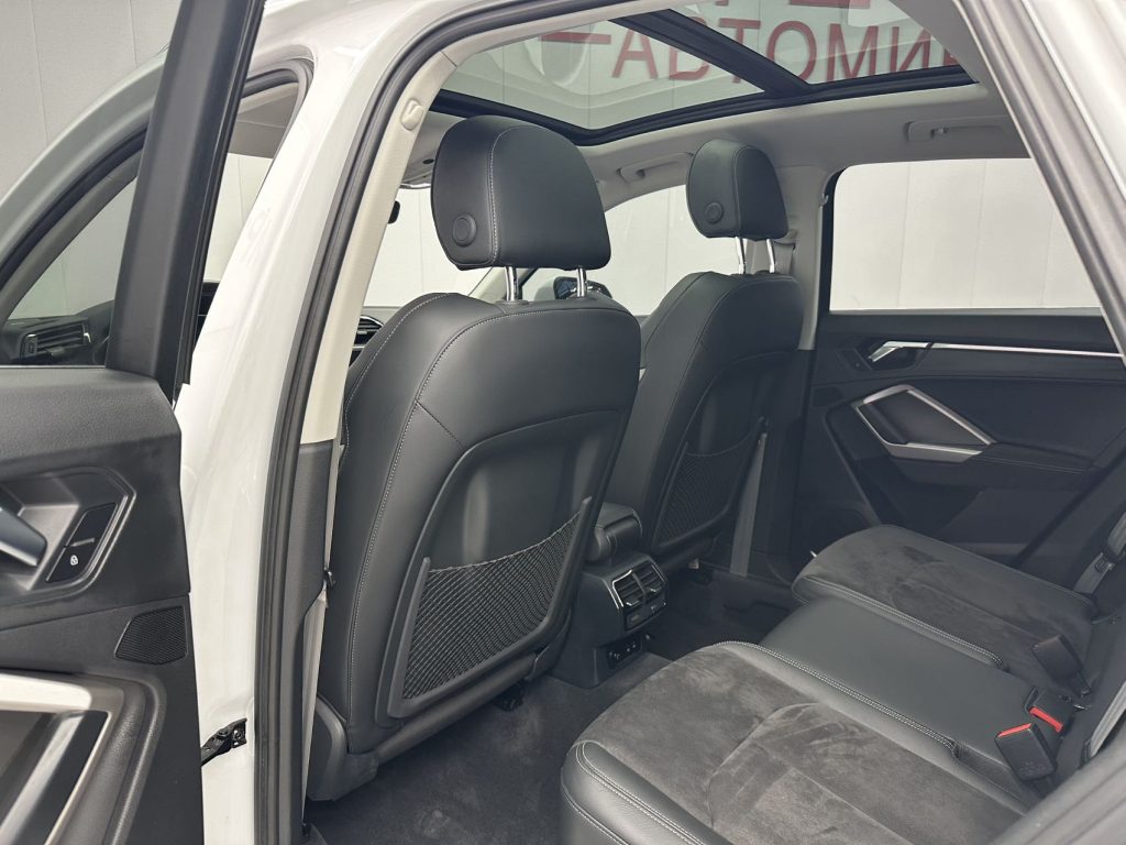 Audi Q3 2021, 45 TFSI quattro model mode - Huishida Trading