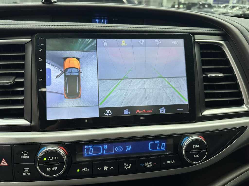 Toyota HIGHLANDER 2021 2.0T 4WD Deluxe 7-местный - Huishida Trading