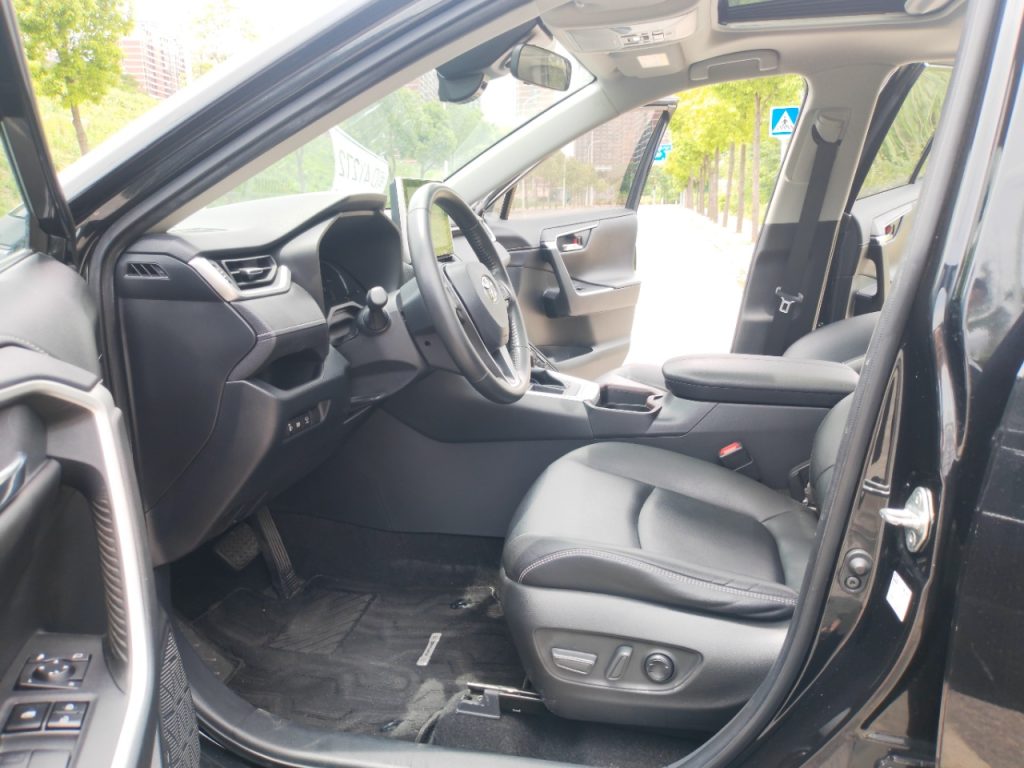 RAV4 2021 2WD Style Plus - Huishida Trading