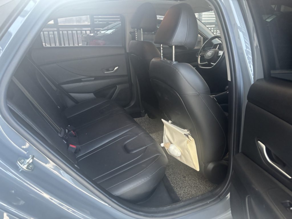 Hyundai Elantra 2021 1.5L CVT LUX Premium VI - Huishida Trading