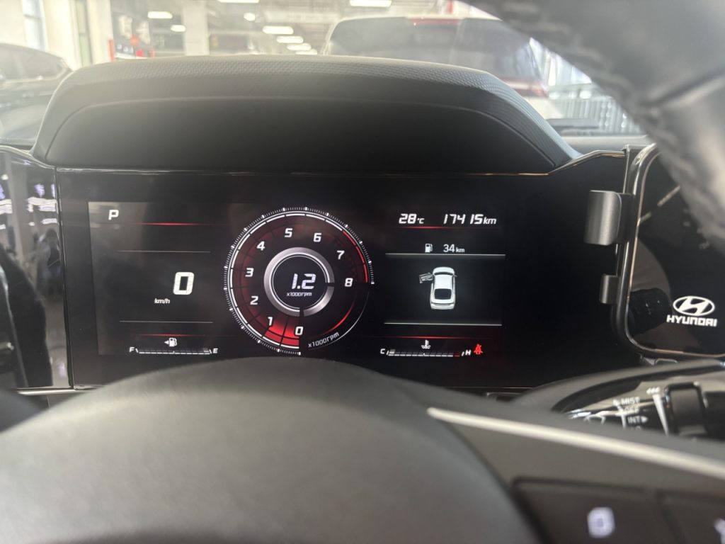 Hyundai Elantra 2021 1.5L CVT LUX Premium VI - Huishida Trading