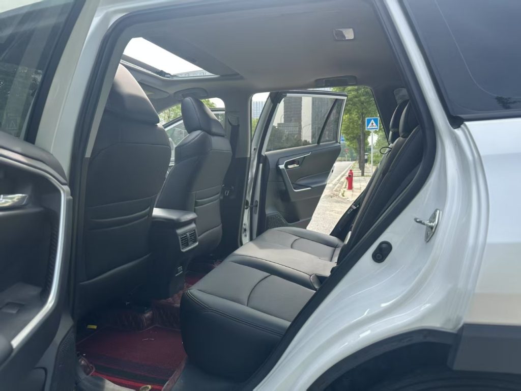 Toyota RAV4 2022 4WD Style Plus - Huishida Trading