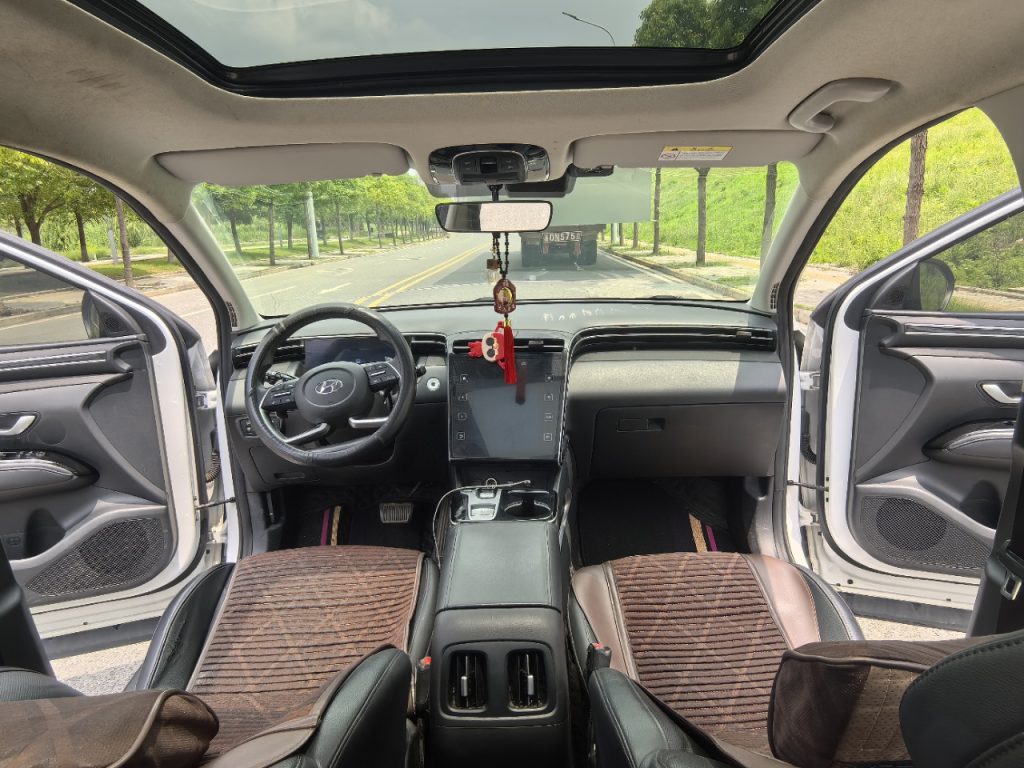 Hyundai Tucson 2021 L 1.5T 2WD LUX Premium - Huishida Trading