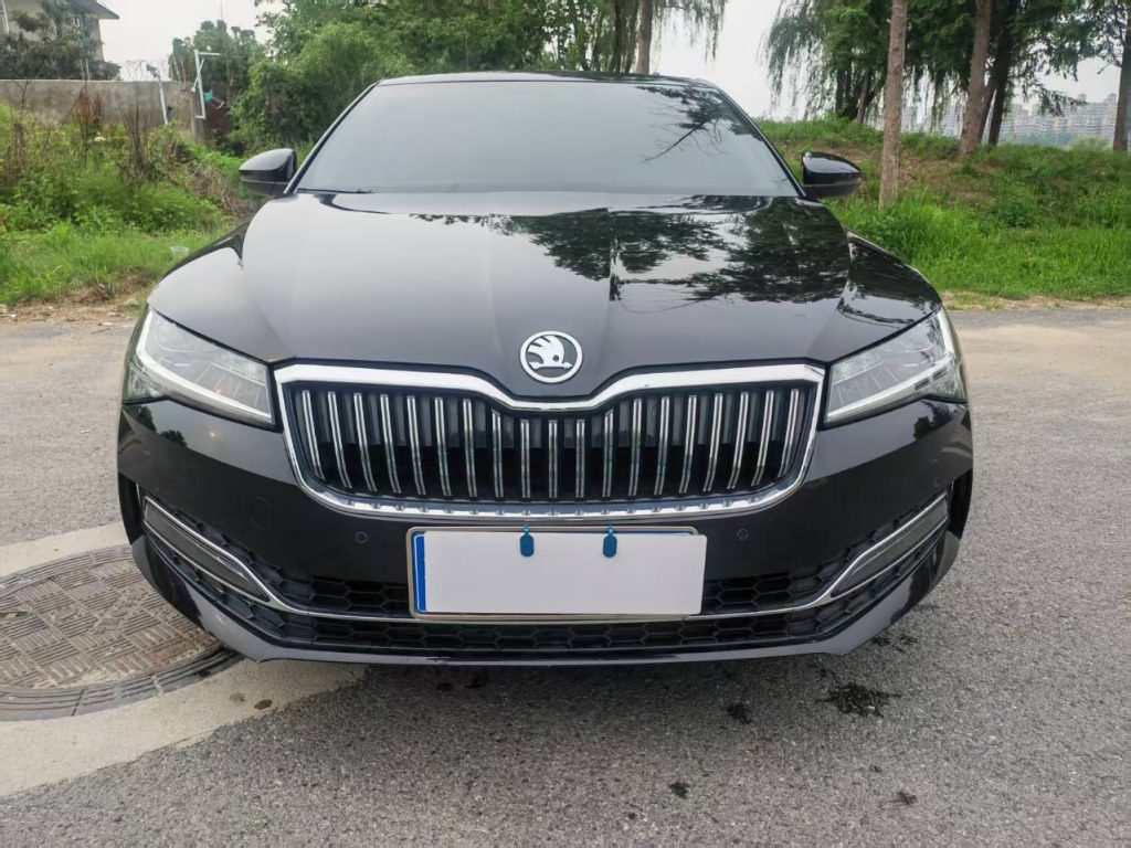 Skoda SUPERB 2019 Facelift Comfort Edition - Huishida Trading