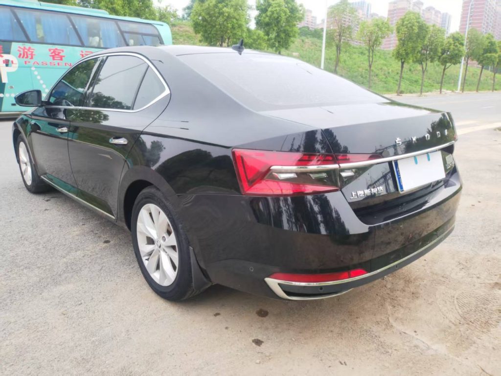 Skoda SUPERB 2019 Facelift Comfort Edition - Huishida Trading