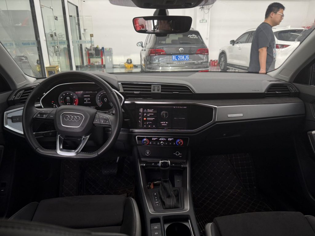 2022 Audi Q3 35TFSI Модный и динамичный - Huishida Trading