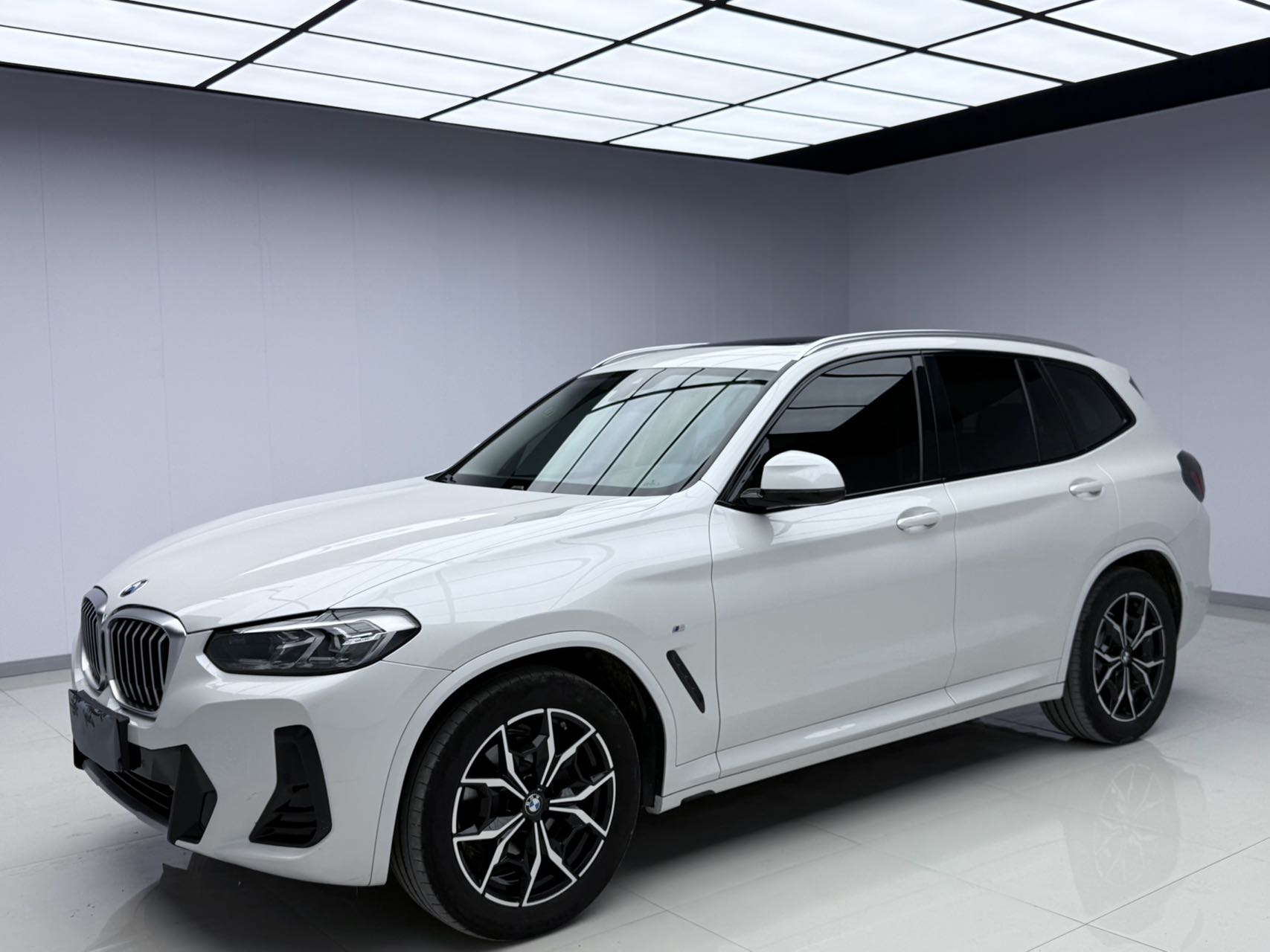 BMW x3 2022 xDrive25iM Спортивный пакет