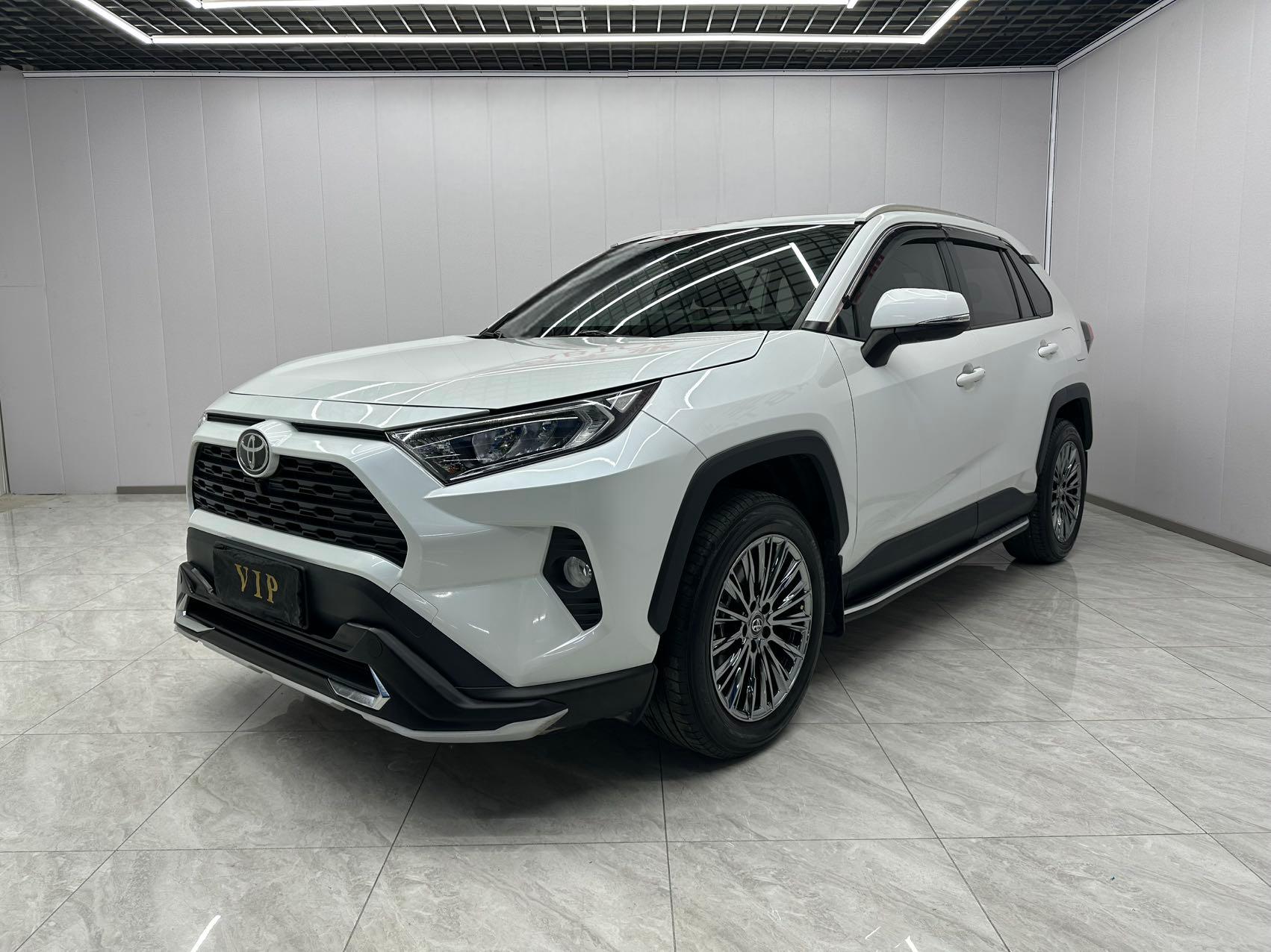 Toyota RAV4  2021 2.0L CVT 4WD Stylish PLUS Edition