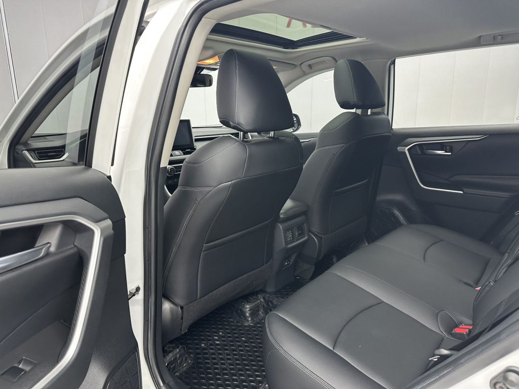 Toyota RAV4 2021 2.0L CVT 4WD Stylish PLUS Edition - Huishida Trading