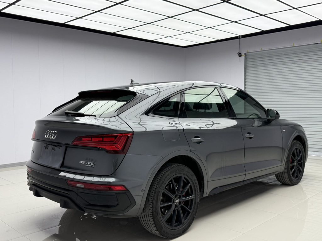 Audi Q5L Sportback 2022 45 TFSI PERFECTION - Huishida Trading