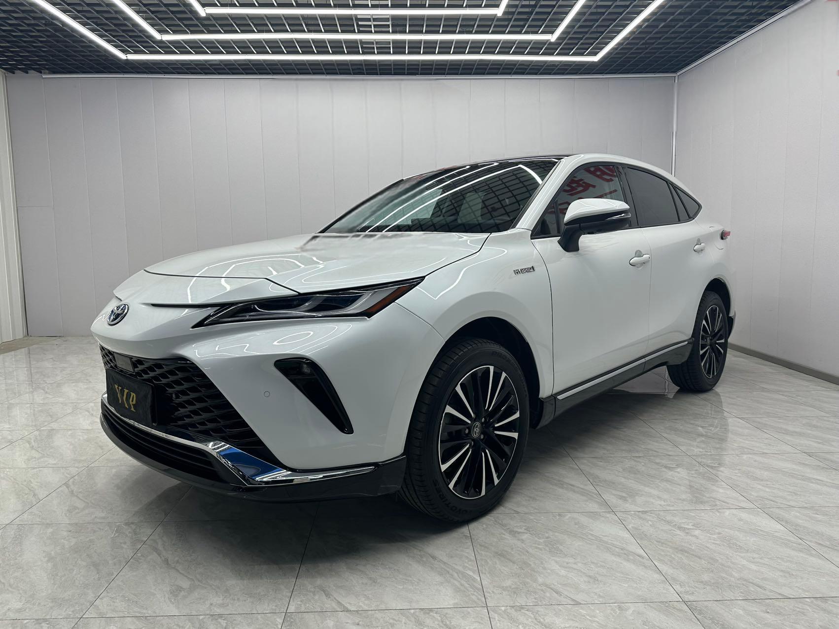 Toyota VENZA 2022 Twin Engine 2.5L CVT 4WD Supreme Edition