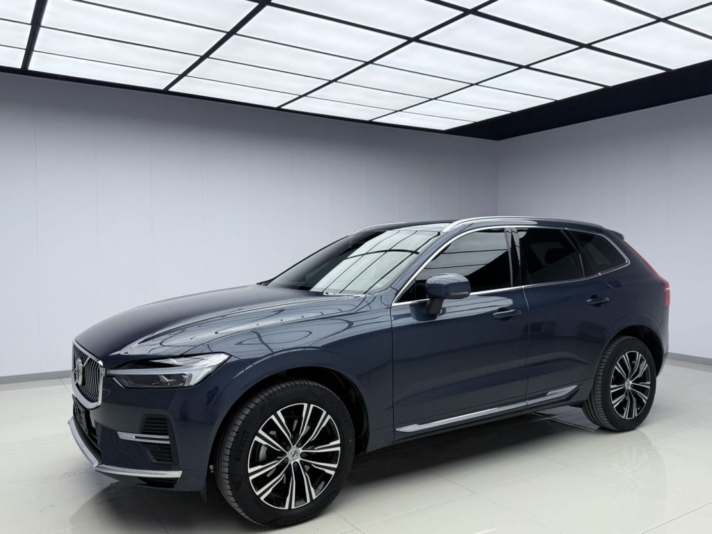 VOLVO XC60 2022 B5 4WD WISE LUXURY - Huishida Trading