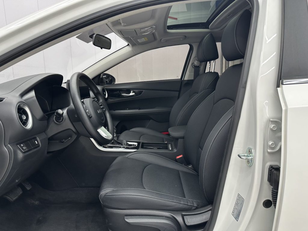 Kia K3 2021 1.5L CVT Fashion Edition - Huishida Trading