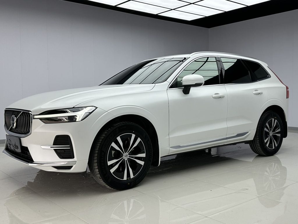 VOLVO XC60 2023 B5 4WD Zhiyi Deluxe - Huishida Trading