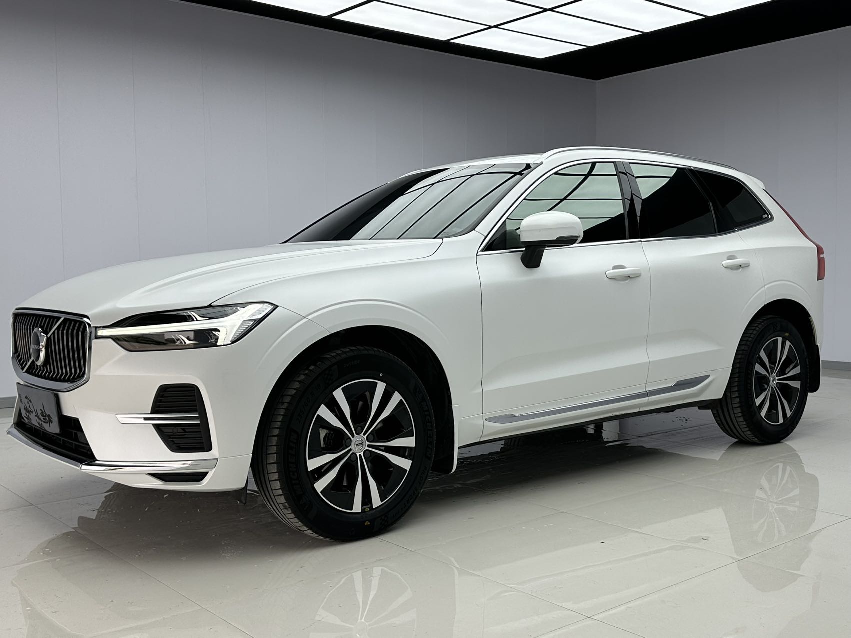 VOLVO  XC60 2023 B5 4WD Zhiyi Deluxe