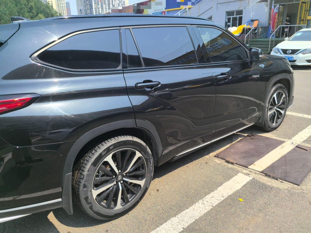 Toyota Crown Kluger 2022 2.5L HEV 4WD Premium - Huishida Trading