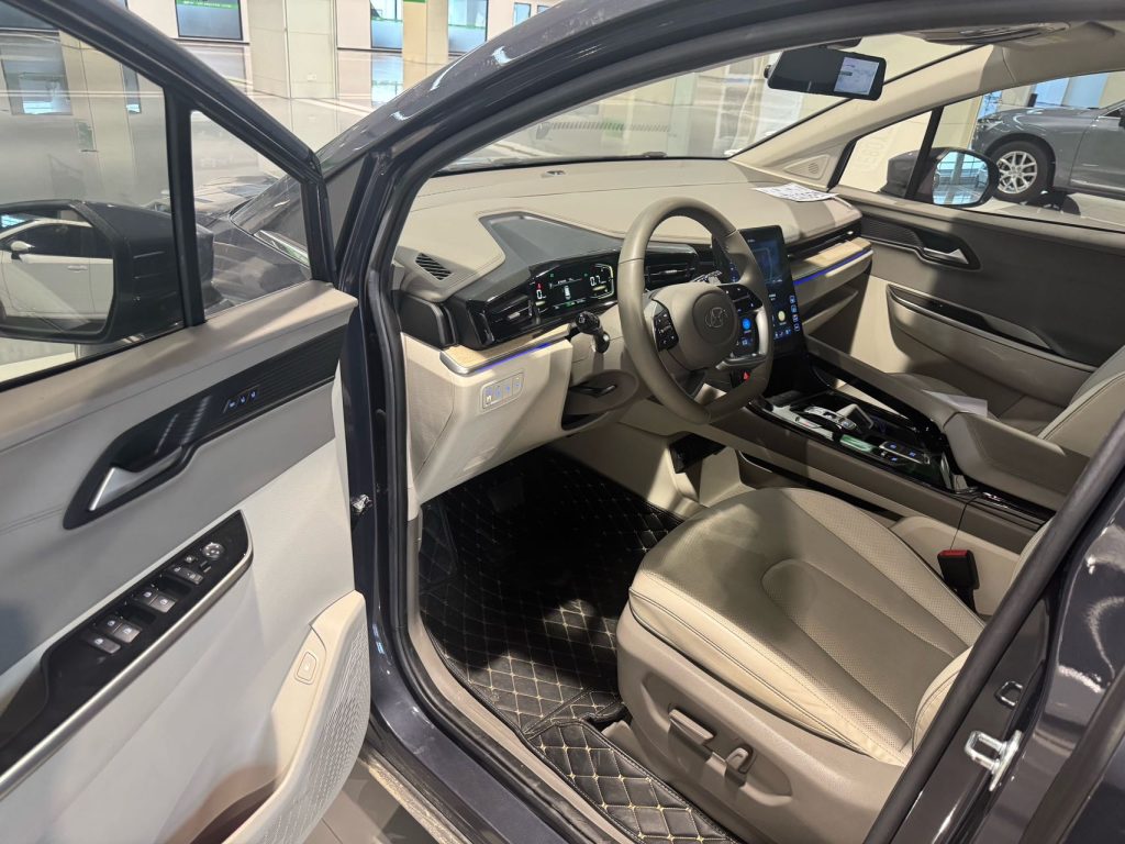 Hyundai Kusatsu 2021 380TGDi Wise Love Flagship Edition TOP Premium - Huishida Trading