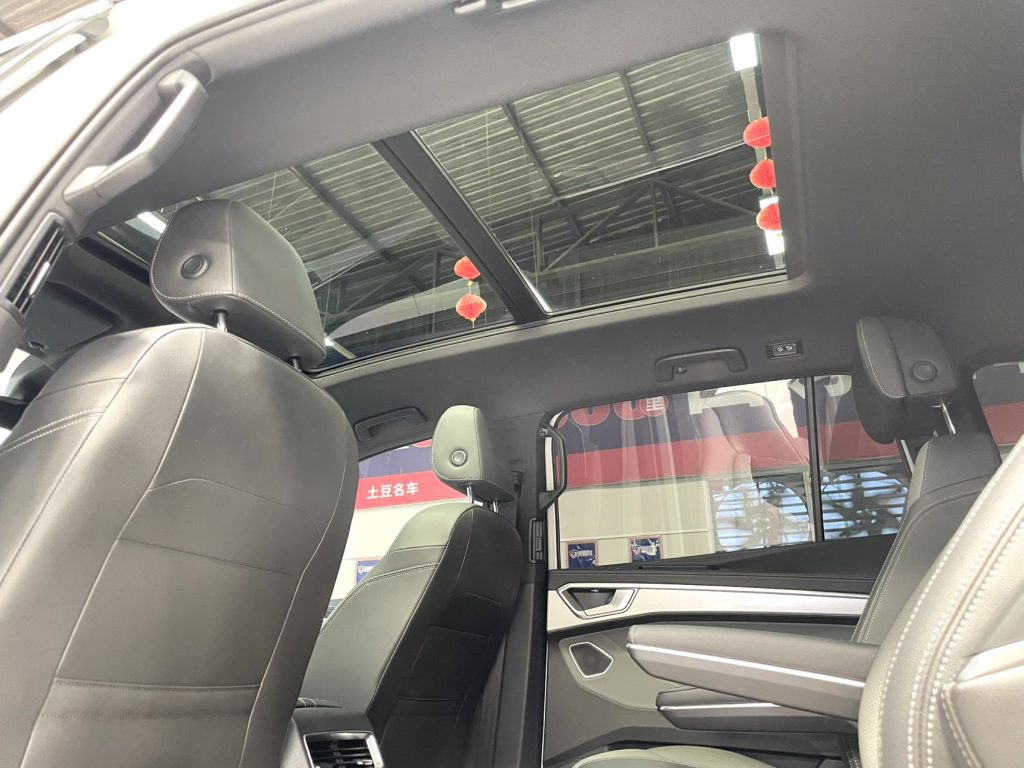 Volkswagen TALAGON 2022 380TSI 4WD R-Line Topland Edition 6-местный - Huishida Trading