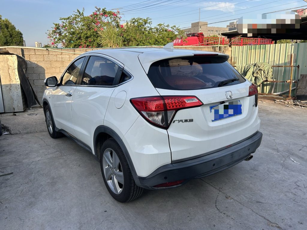 Honda Vezel 2020 1.5L CVT Elite - Huishida Trading