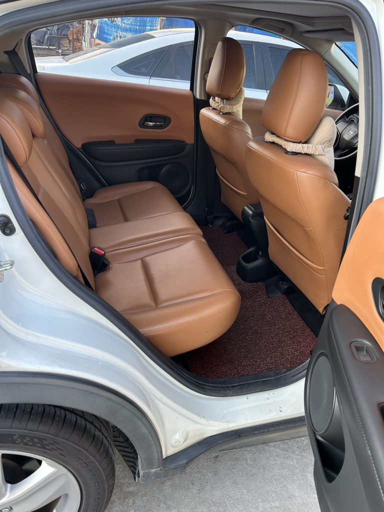 Honda Vezel 2020 1.5L CVT Elite - Huishida Trading