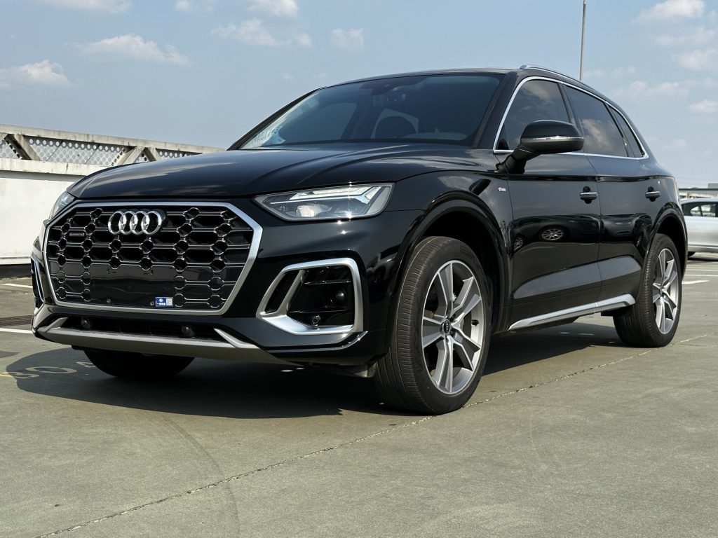 Audi Q5L 2022 45 Luxury Dynamic - Huishida Trading