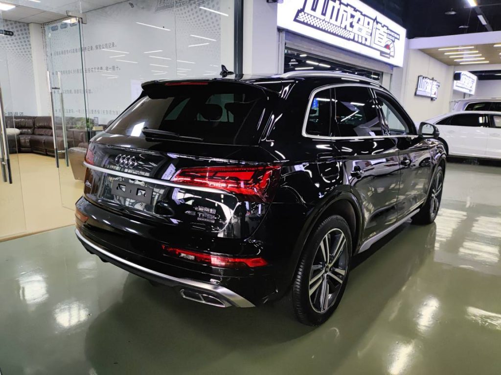 Audi Q5L 2021 45 TFSI Luxury Dynamic - Huishida Trading