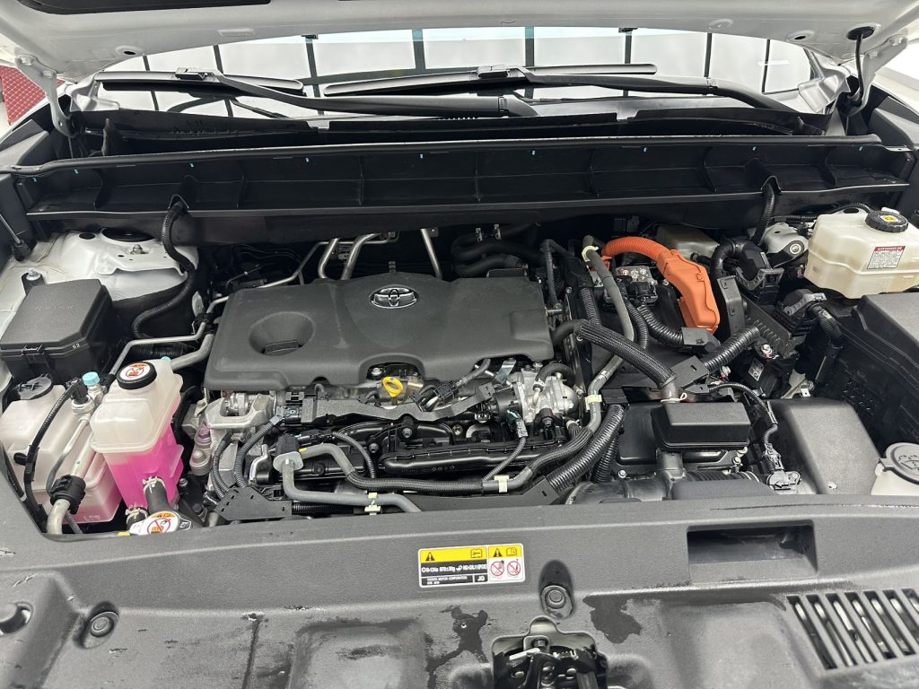 Toyota Highlander 2022 Twin Engine 2.5L 4WD Supreme Edition 7 Seats - Huishida Trading
