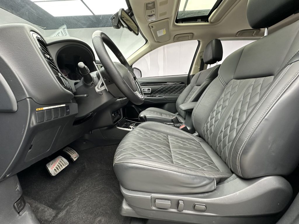 Mitsubishi Outlander 2021 2.4L 4WD Enjoy Edition 7-местный - Huishida Trading