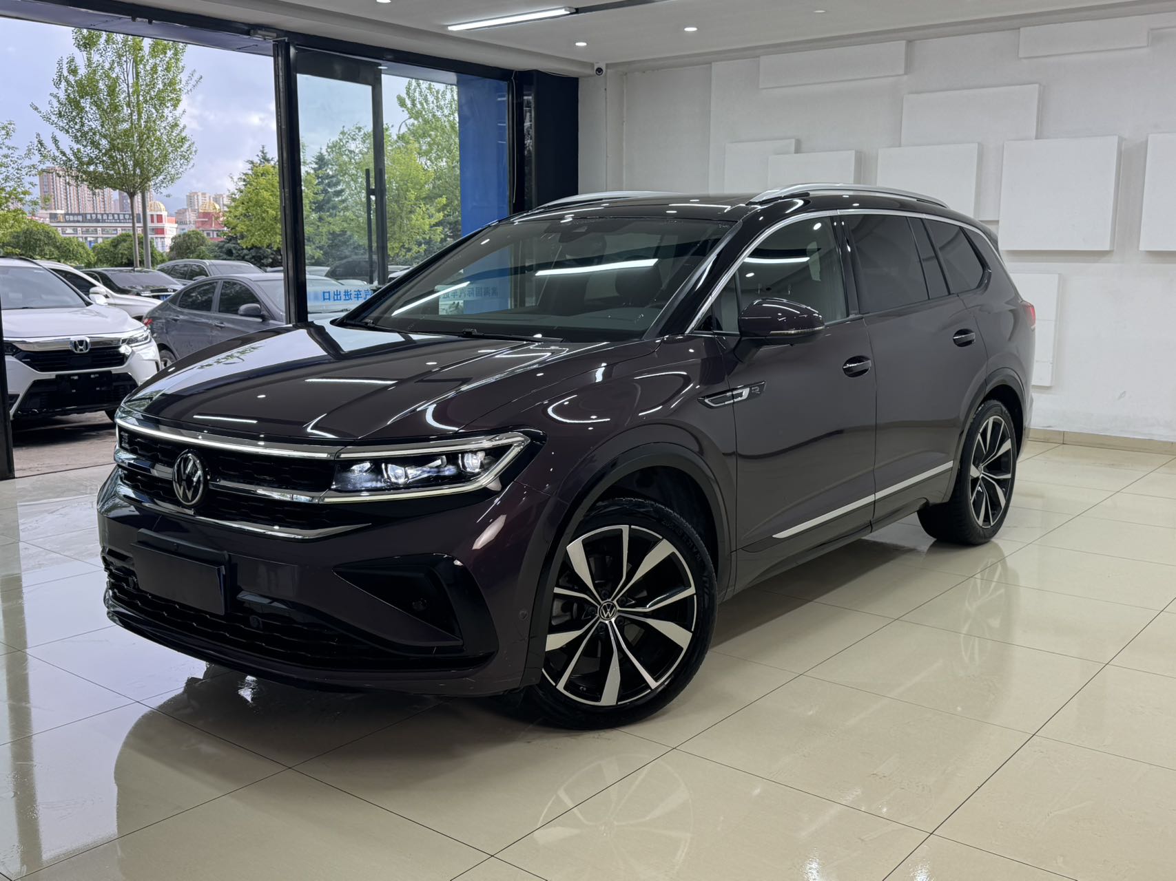 Volkswagen Talagon  2021 Модель 380TSI 4WD R-Line Expansion Edition