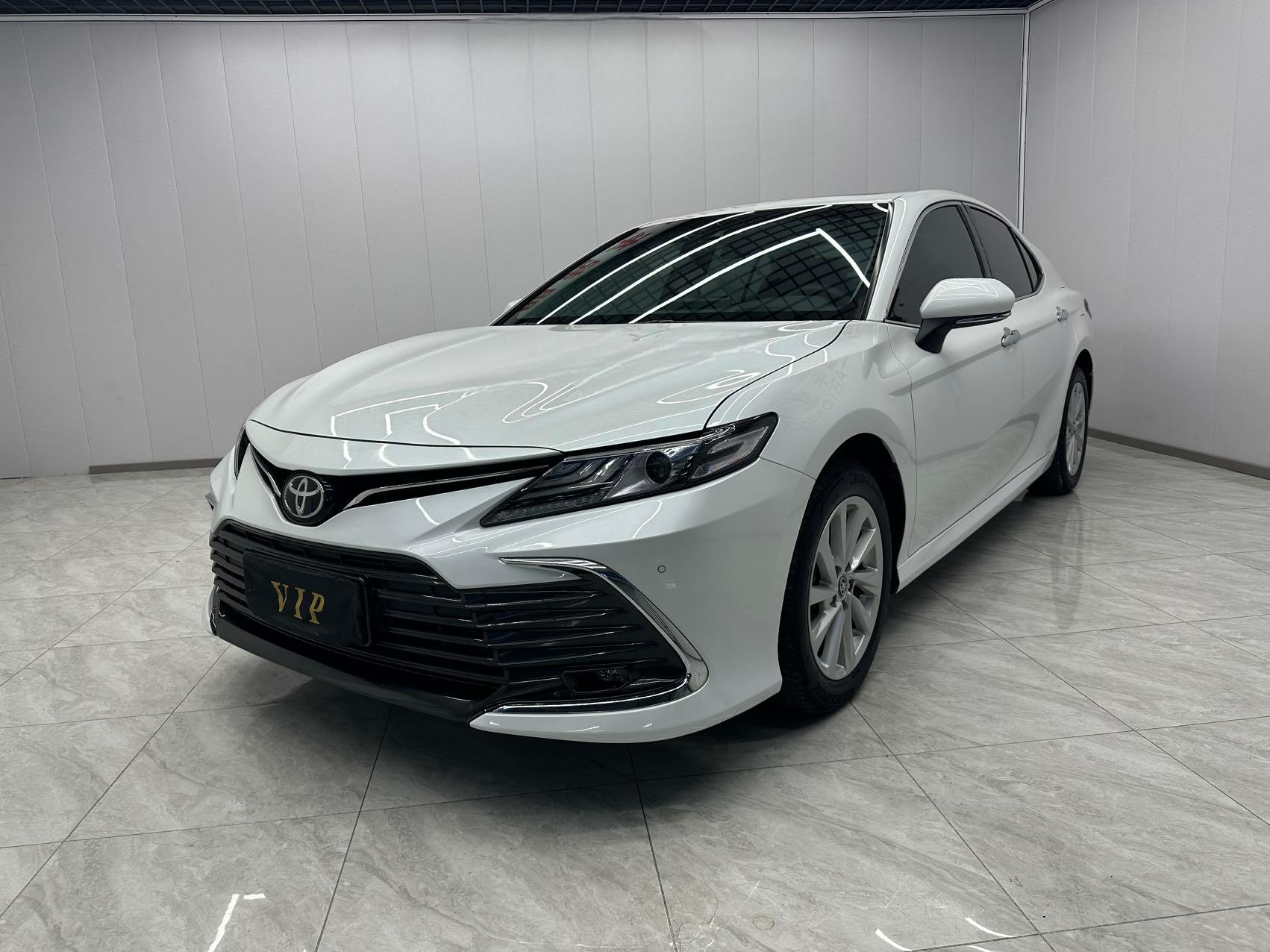Toyota Camry 2021 2.0G Luxury