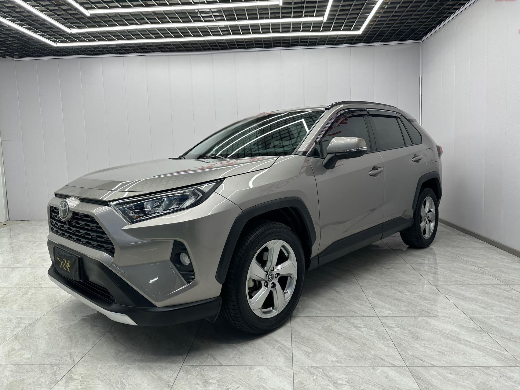 Toyota RAV4  2021 2.0L CVT 2WD Style PLUS Edition