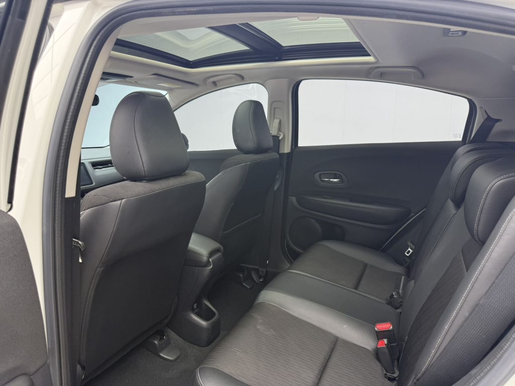 Honda VEZEL 2020 1.5L CVT Pioneer - Huishida Trading