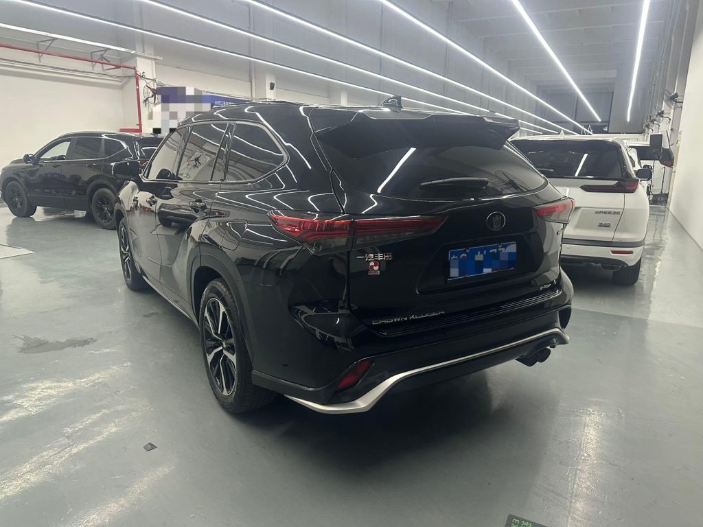 Crown KLUGER 2022 2.5 4WD Premium - Huishida Trading