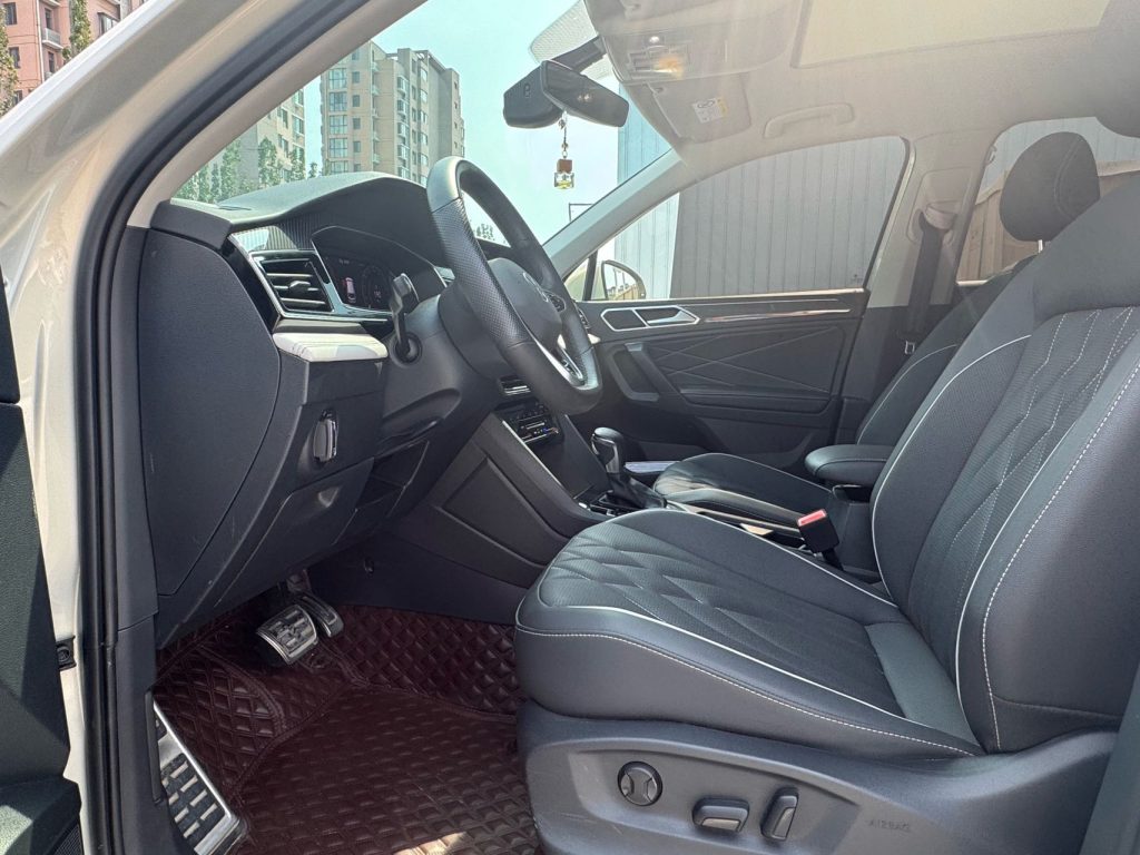 Volkswagen Tiguan- L 2023 330TSI Auto 2WD R-Line - Huishida Trading